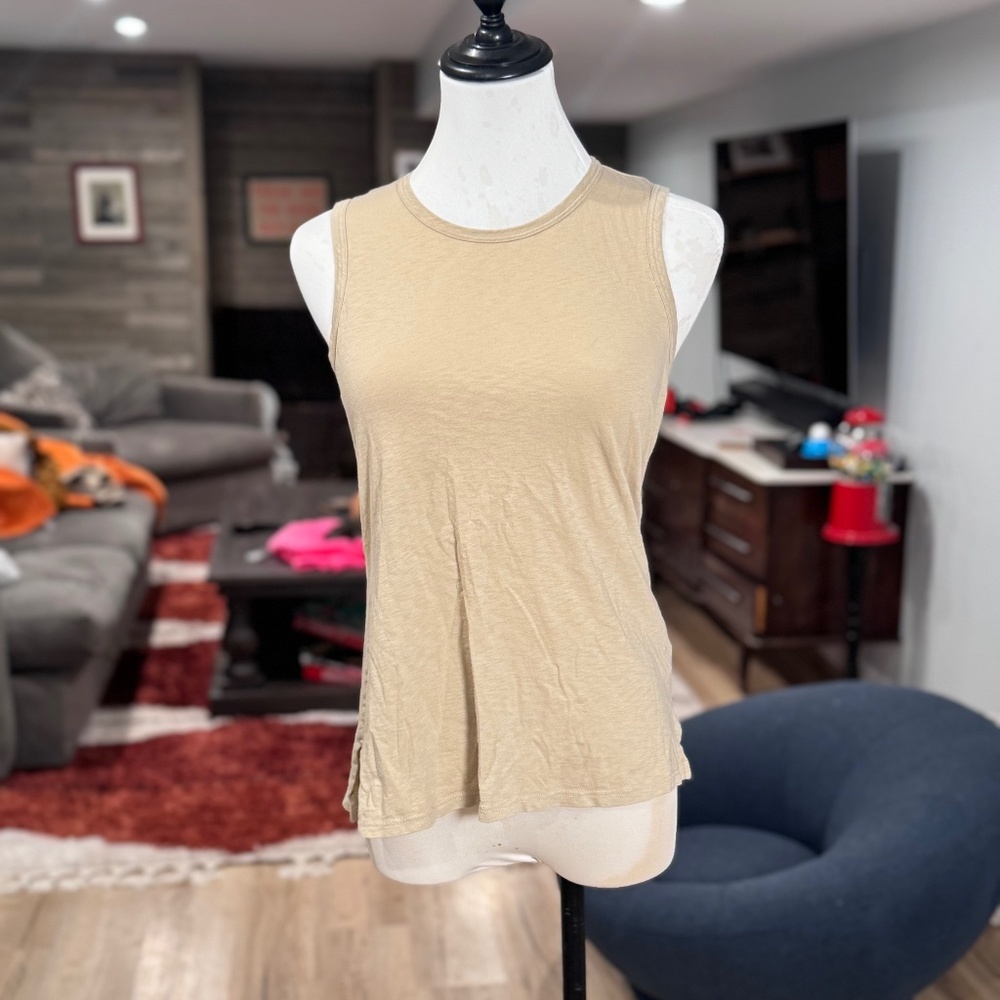 Theory Tank size small